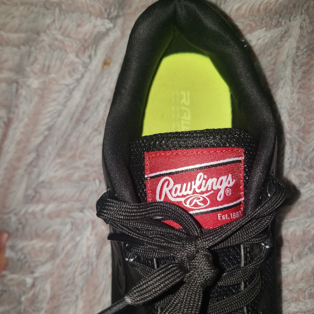 Men's cleats